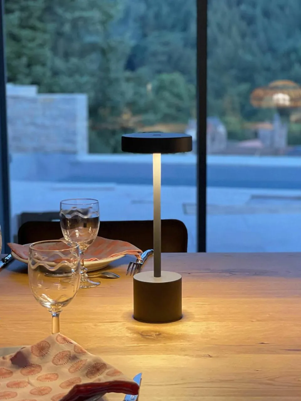 Mobiele dimbare LED outdoor tafellamp Roby met touch functie^Lumisky Best
