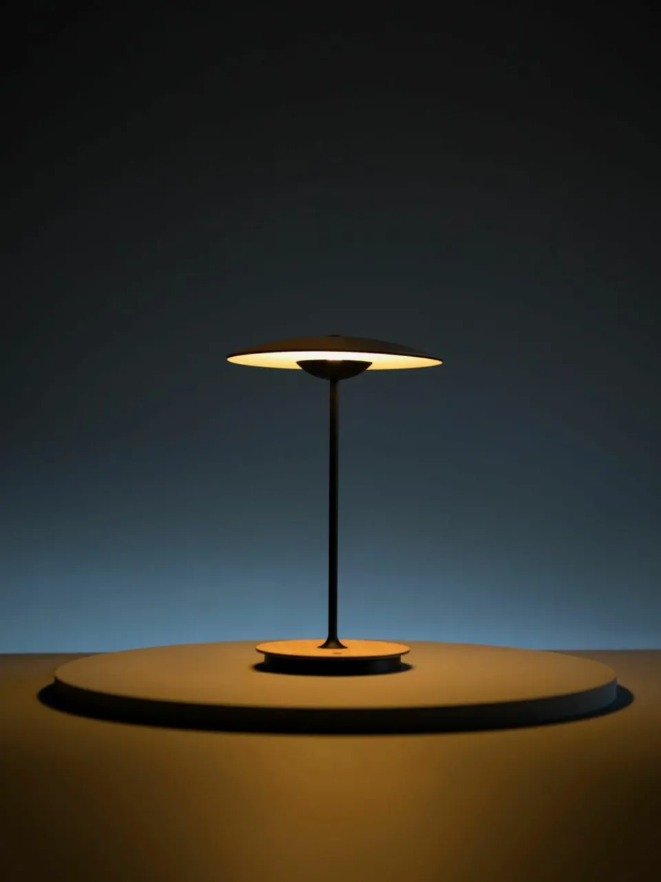 Mobiele LED tafellamp Ginger, dimbaar^Marset Fashion
