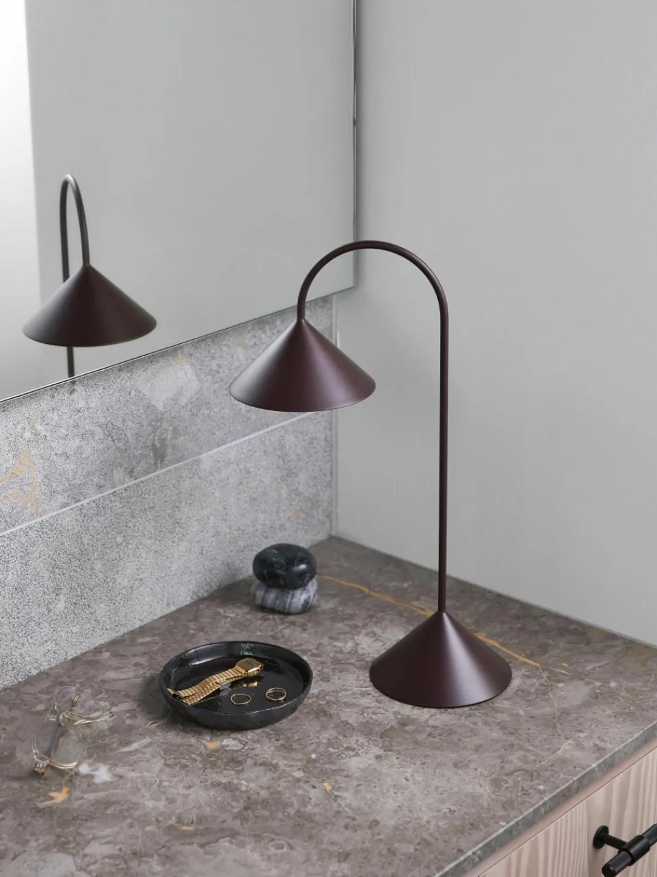 Mobiele outdoor LED tafellamp Grasp, dimbaar^Frandsen Sale