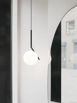 Mondgeblazen hanglamp IC Lights, H 70 cm^Flos Online