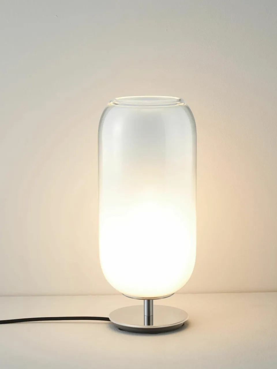 Mondgeblazen tafellamp Gople, in verschillende formaten^Artemide Fashion