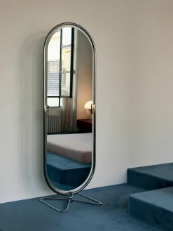 Ovale vloerspiegel System 1-2-3, design Verner Panton^Verpan Outlet