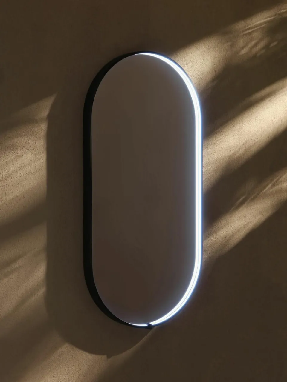 Ovale wandspiegel Avior met LED-verlichting^Vanita&Casa Fashion