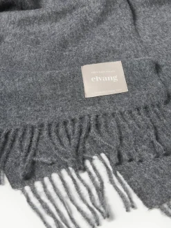 Plaid Luxury uit baby-alpacawol^Elvang Fashion