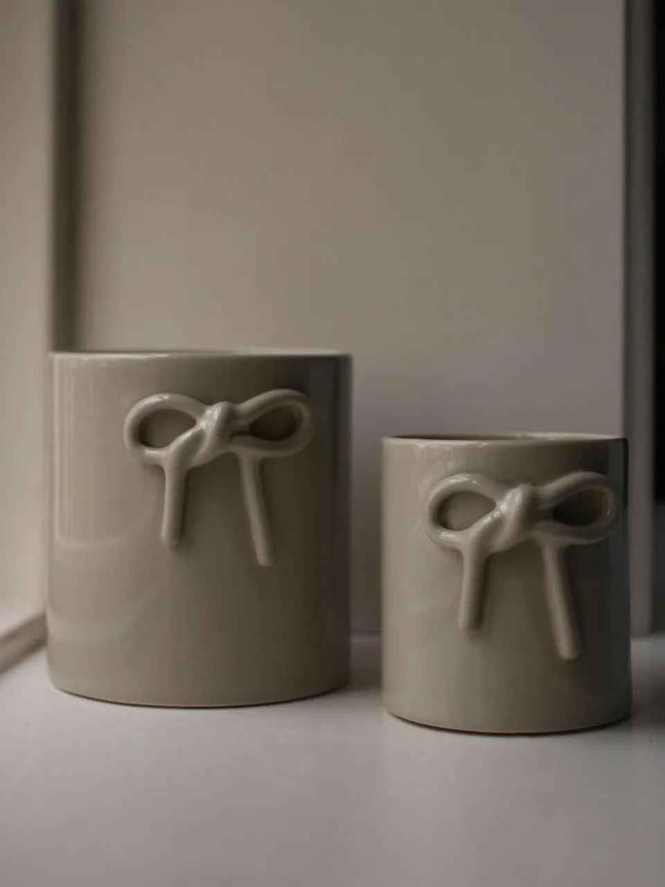 Plantenpot Bow van keramiek, H 14 cm^DBKD Fashion