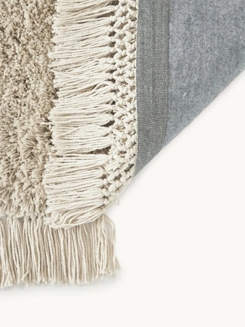 Pluizig hoogpolig vloerkleed Dreamy met franjes^Westwing Collection Best