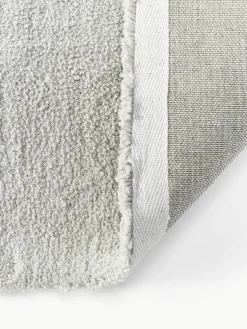 Pluizig hoogpolig vloerkleed Jade met een verhoogde hoog-laag structuur^Westwing Collection Outlet