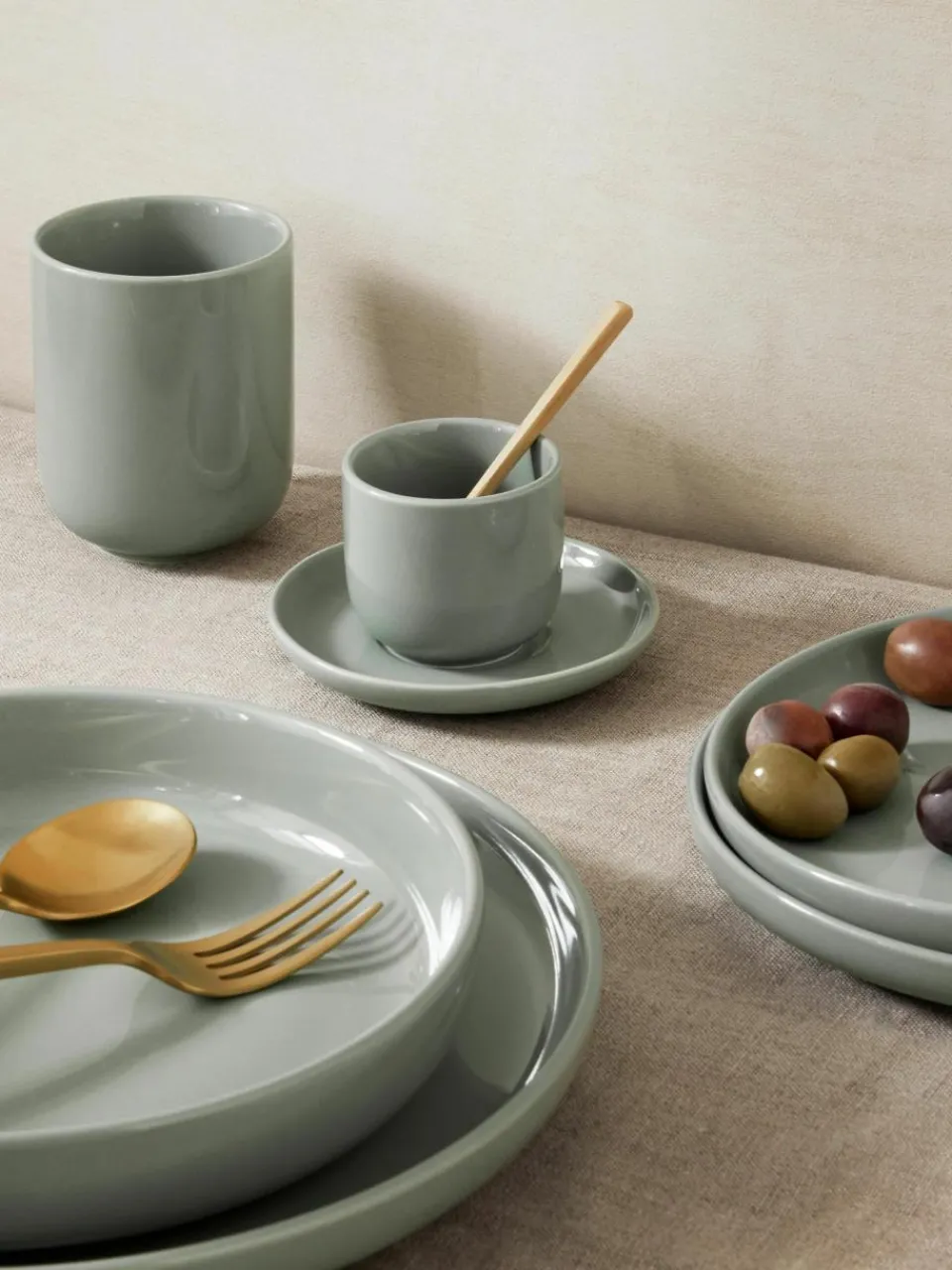 Porseleinen espressokopjes Nessa met schotels, 4 stuks^Westwing Collection Discount