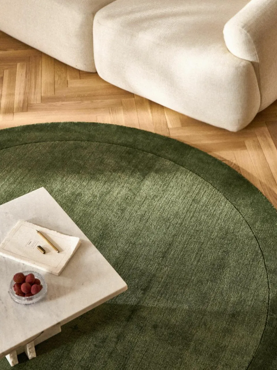 Rond laagpolig vloerkleed Kari^Westwing Collection New