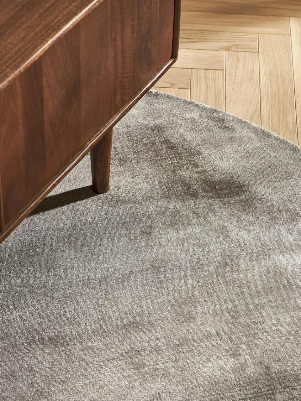 Rond viscose vloerkleed Jane, handgeweven^Westwing Collection Online