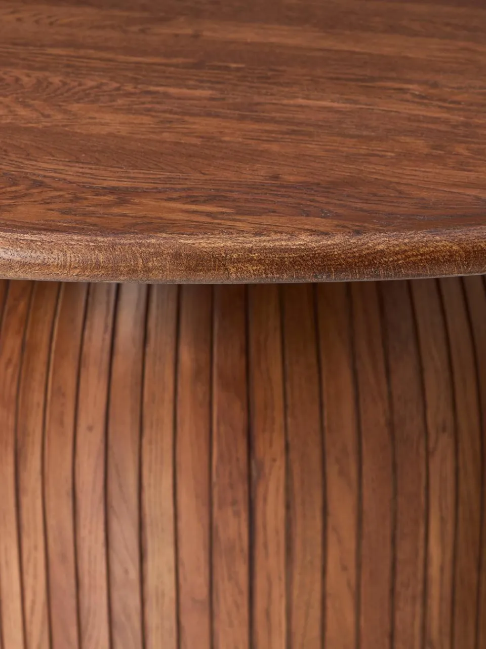Ronde eettafel Nelly met groefstructuur, in verschillende formaten^Westwing Collection Online