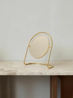 Ronde make-up spiegel Nimbus^Audo Copenhagen New