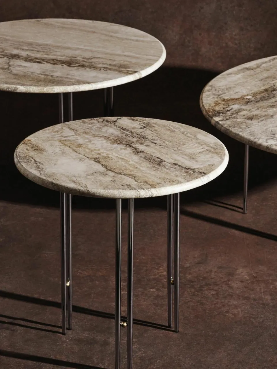 Ronde marmeren bijzettafel IOI^GUBI Fashion