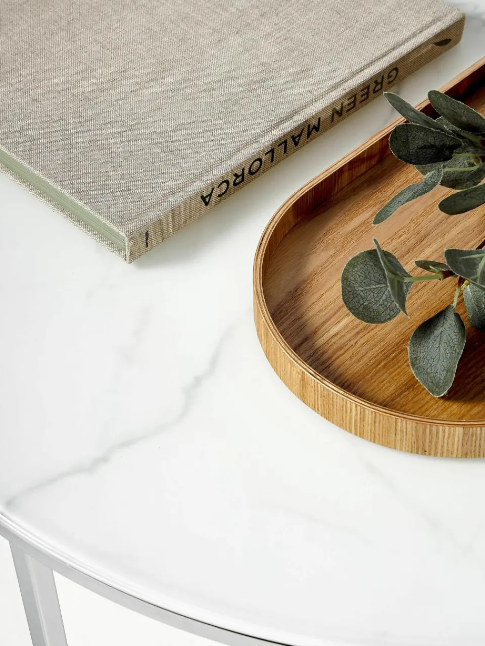 Ronde salontafel Antigua met glazen tafelblad in marmerlook^Westwing Collection Fashion