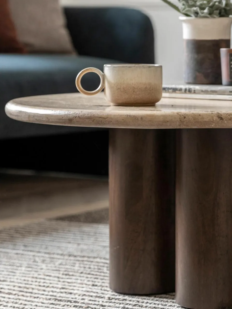 Ronde salontafel Trevi met travertijn tafelblad, Ø 75 cm^Westwing Fashion