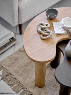 Salontafel Luppa van rubberhout in organisch vorm^Bloomingville Fashion