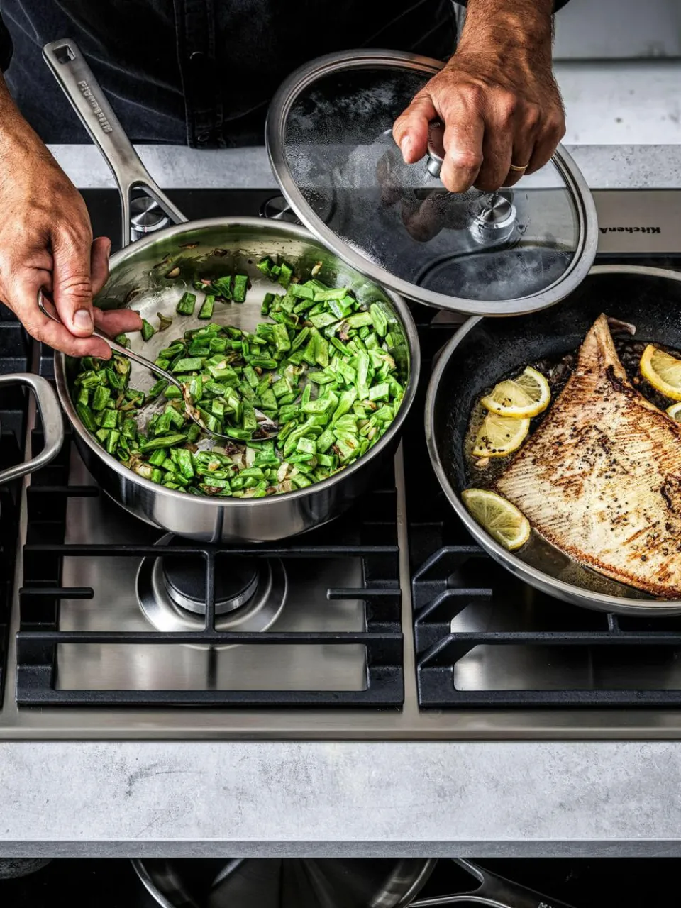 Sauteerpan met glazen deksel^KitchenAid Hot