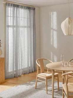 Semi-transparant gordijnen Ibiza met lusophanging, 2 stuks^Westwing Collection Sale