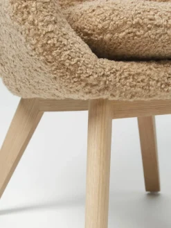Teddy fauteuil Wing met houten poten^Westwing Collection Clearance