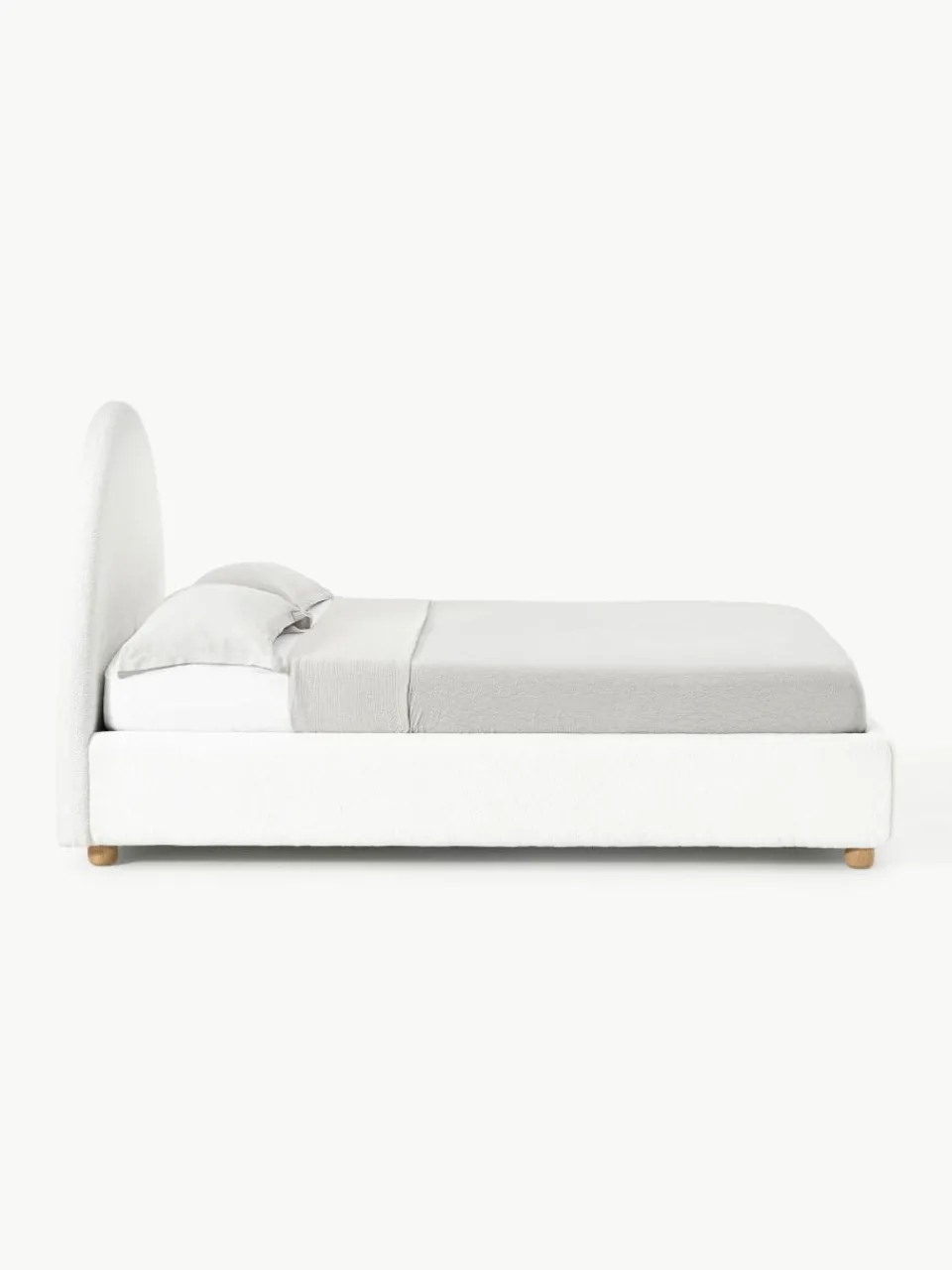Teddy gestoffeerd bed Ebba^Westwing Collection Fashion