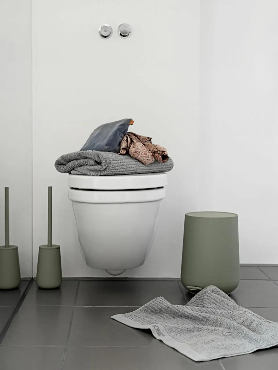 Toiletborstel Nova met porseleinen houder^Zone Denmark Hot