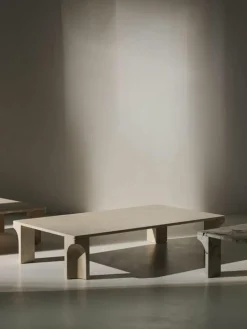 Travertin salontafel Doric, B 140 cm^GUBI Best