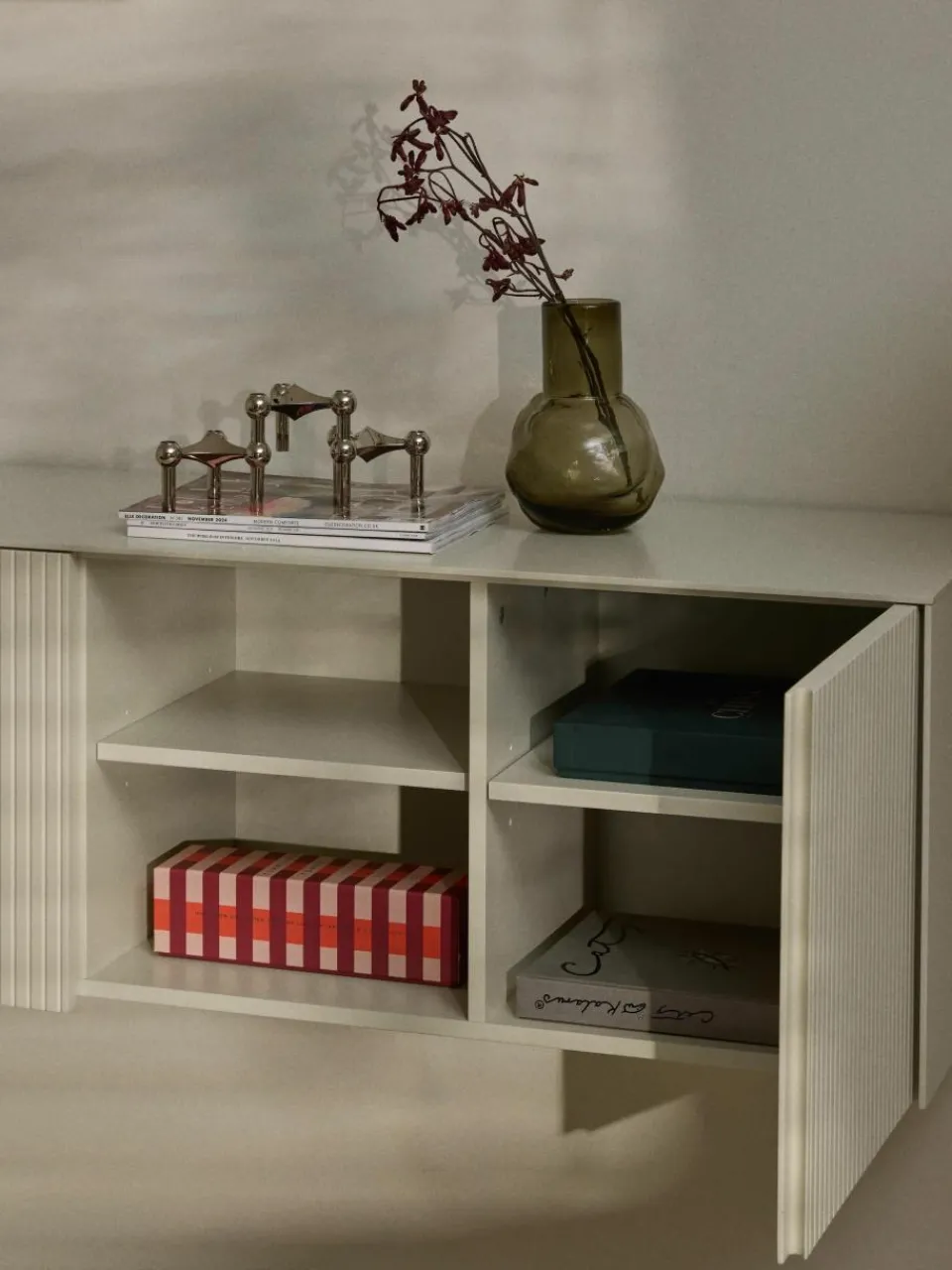 Tv-meubel Shea met geribde voorzijde^Westwing Collection Sale
