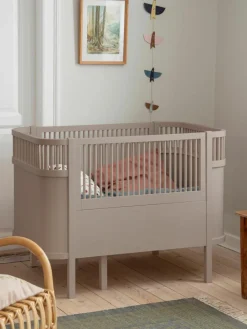 Uitschuifbaar babybedje Baby & Junior van berkenhout, 70 x 110/150 cm^Sebra Clearance
