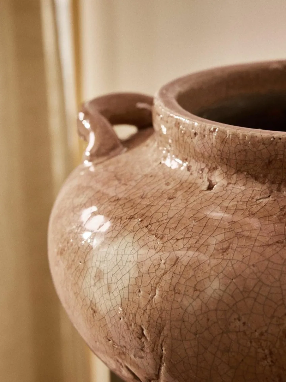 Vaas Veda van terracotta, H 16 cm^Westwing Collection New