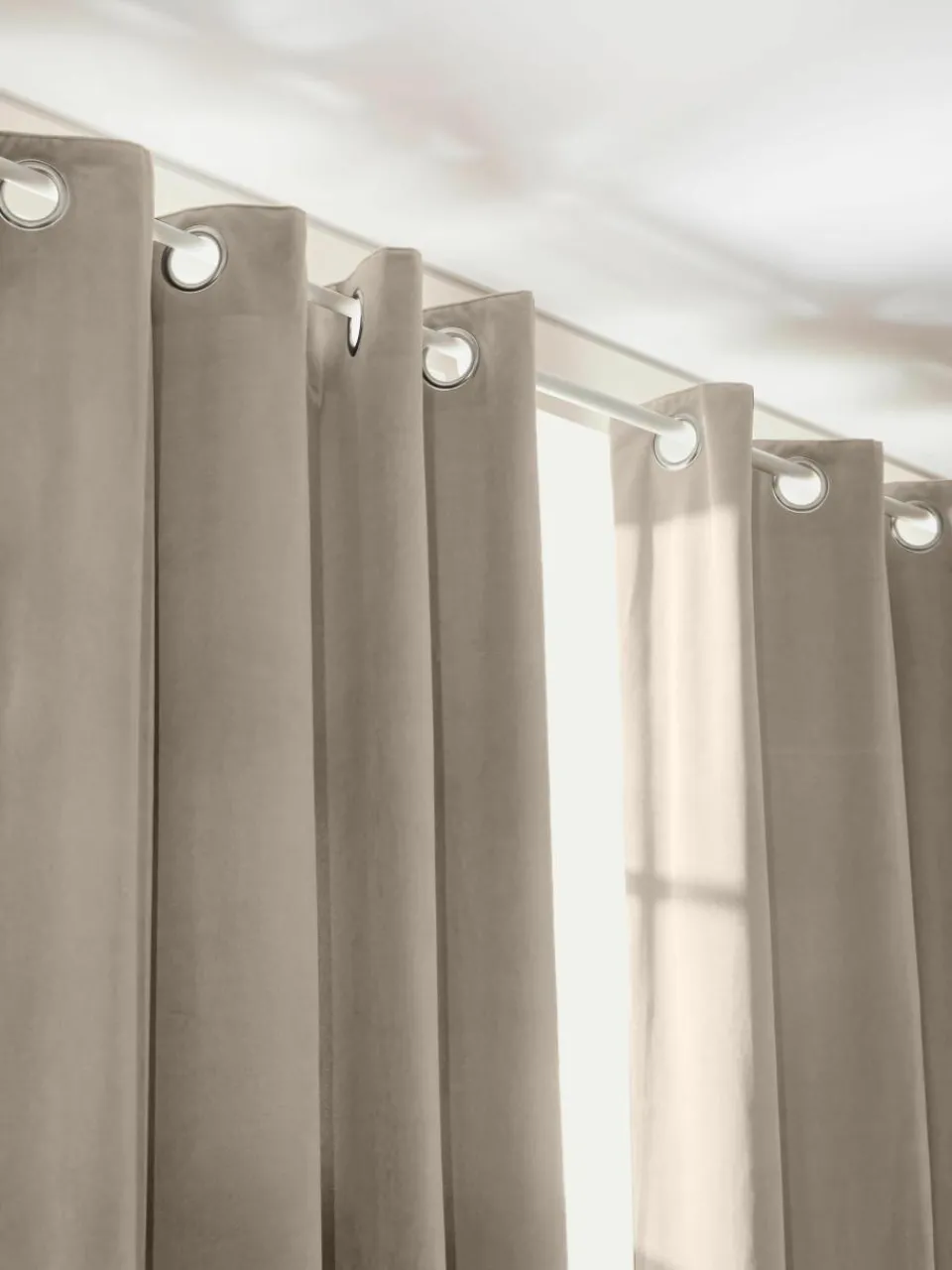 Verduisterend fluwelen gordijn Rush met oogjes, set van 2^Westwing Collection Online