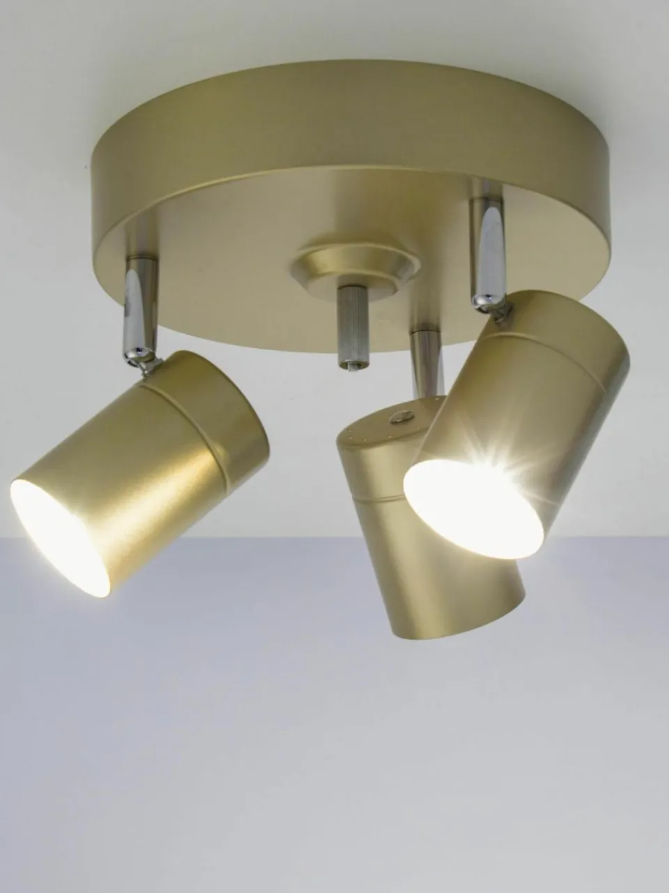 Verstelbare LED plafondlamp Correct^By Rydens Discount