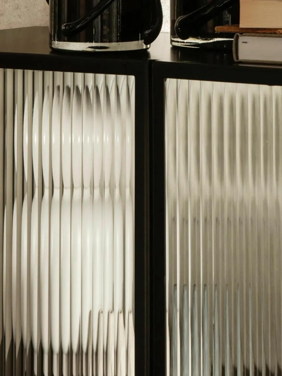 Vitrine Haze met glazen deuren^ferm LIVING Outlet