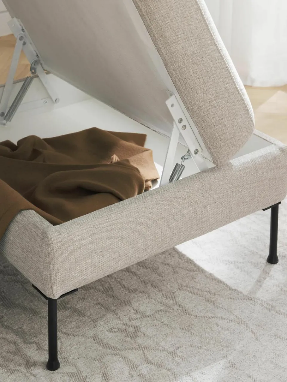 Voetenbank Cucita met opbergruimte^Westwing Collection Fashion