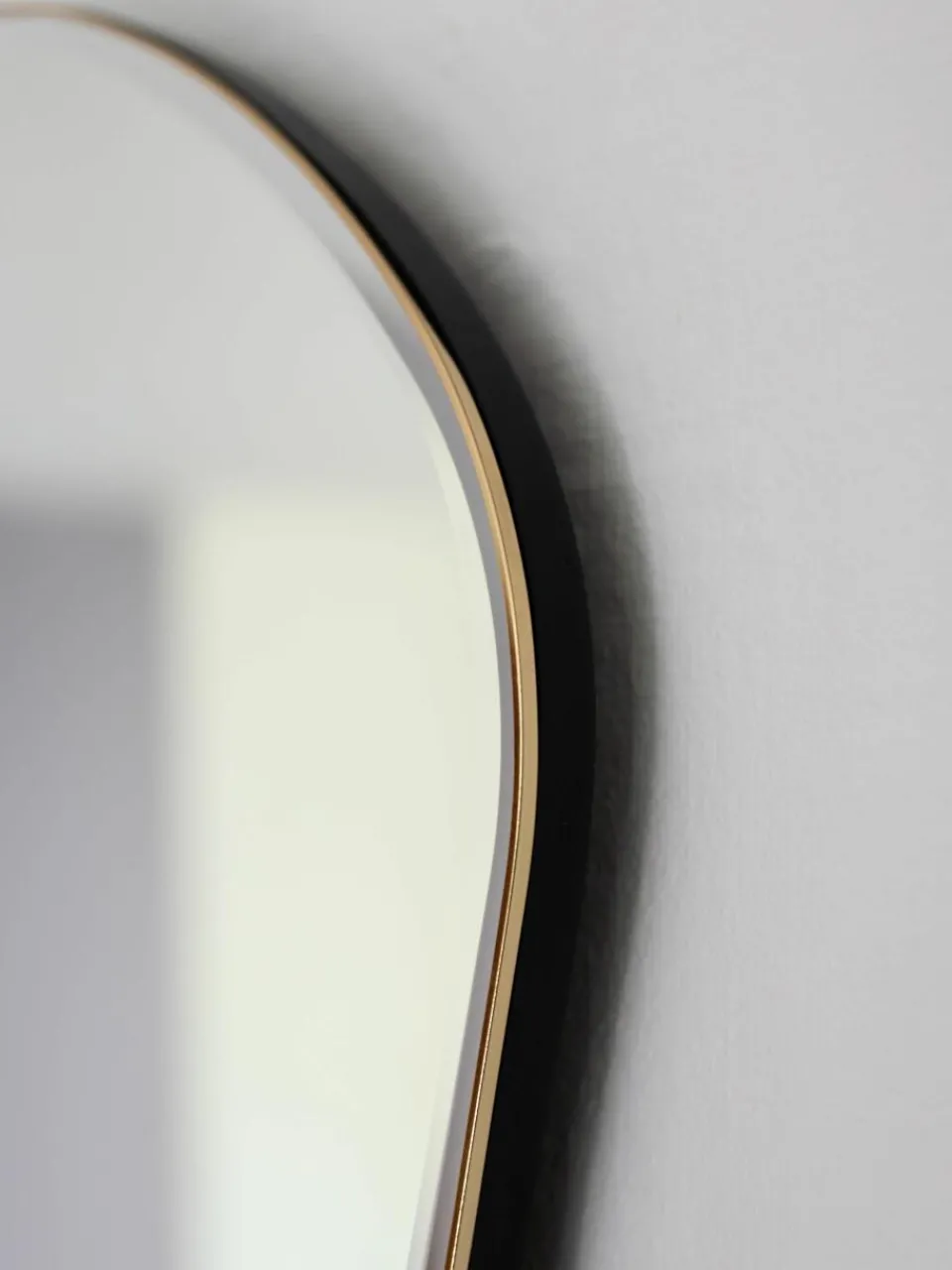 Wandspiegel Pond in organische vorm^ferm LIVING Best