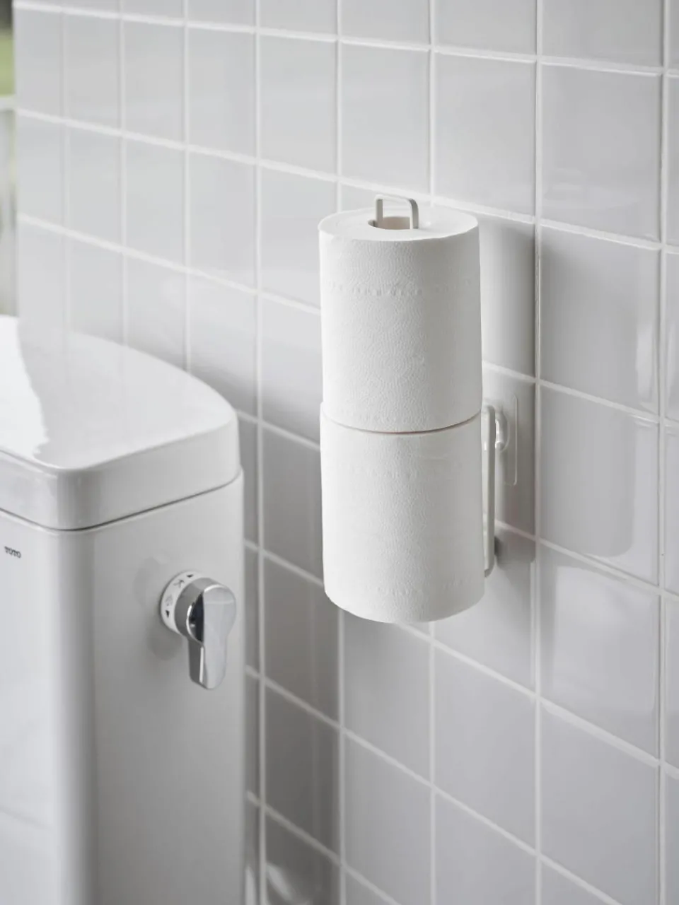 Wandtoiletrolhouder Tower met zelfklevende haken^Yamazaki Best