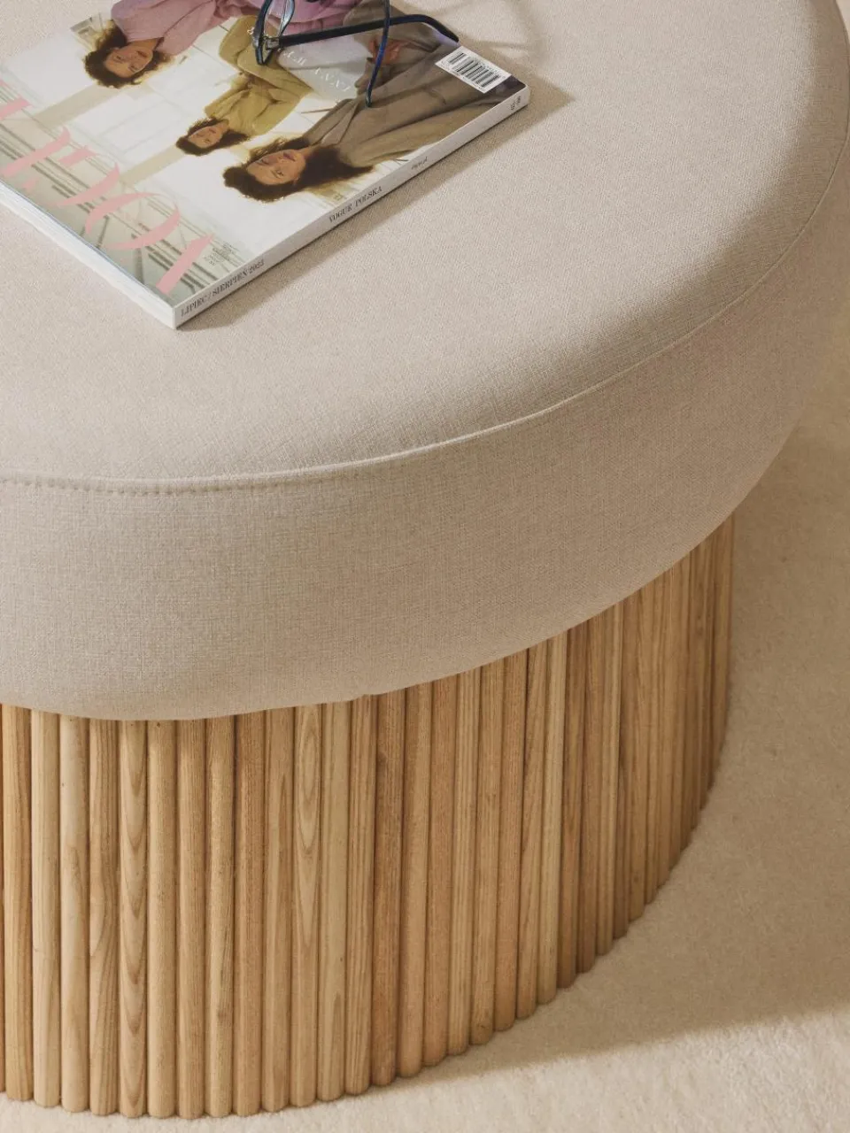 XL gestoffeerde poef Nala met opbergruimte^Westwing Collection Fashion