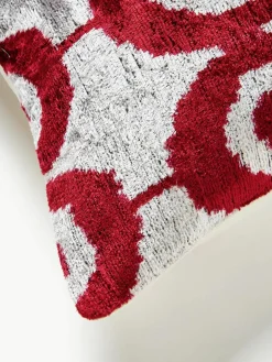Zijden fluwelen kussenhoes Velvety met abstract patroon^Westwing Fashion