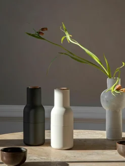 Zout & pepermolen Bottle Grinder met beukenhouten deksel, set van 2^Audo Copenhagen Discount