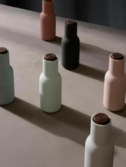 Zout- en pepermolen Bottle Grinder met walnootdeksel, set van 2^Audo Copenhagen Discount